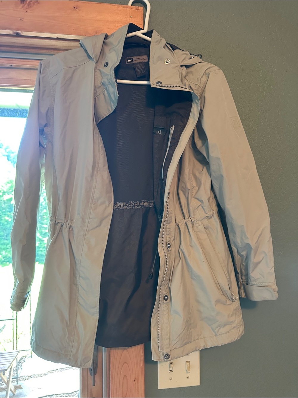 REI Light tan/gray Women's Waterproof Hooded Anorak Jacket*